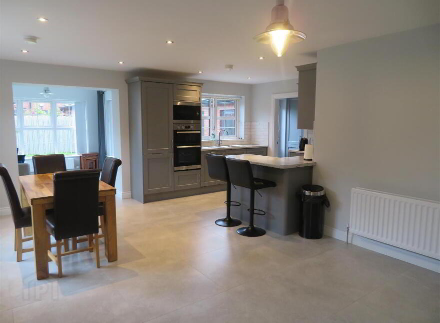 77 Beechcroft, Dollingstown, BT66 7GL