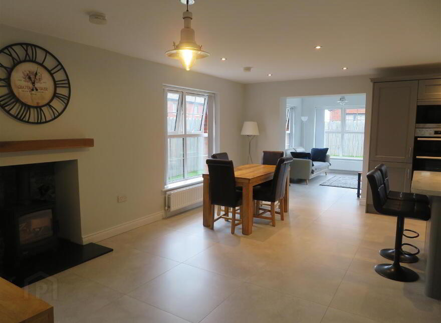 77 Beechcroft, Dollingstown, BT66 7GL