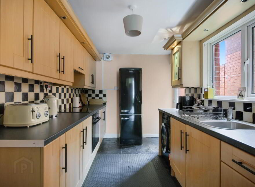 6 Harper Street, Belfast, BT5 4EN