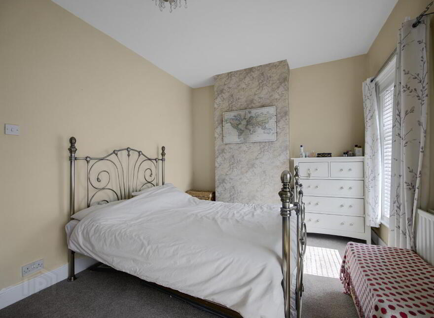 6 Harper Street, Belfast, BT5 4EN