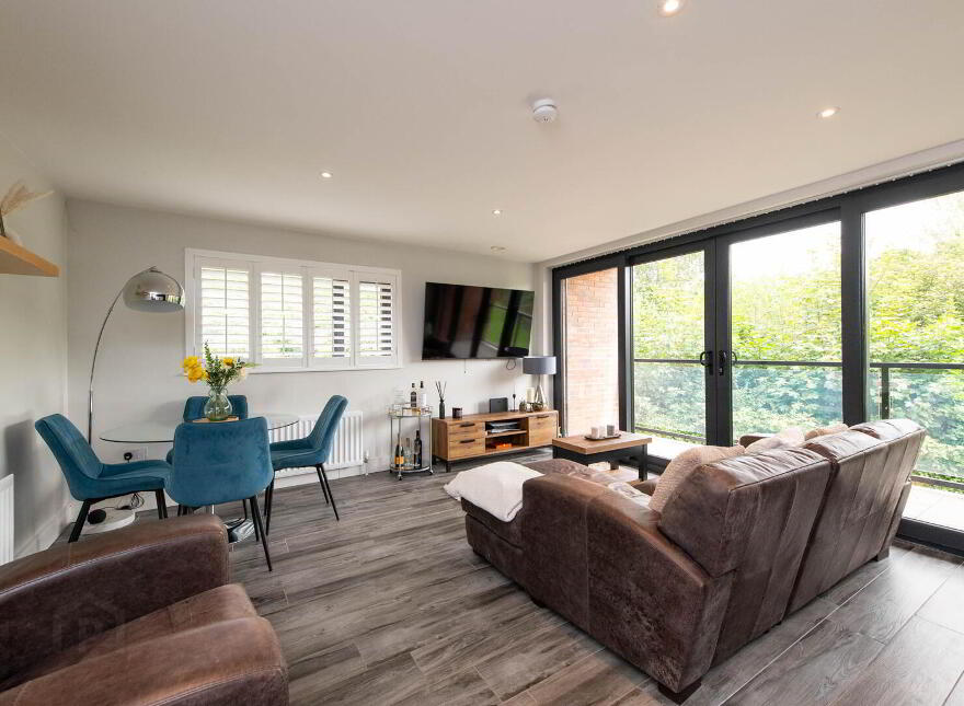 46 Loughshore Manor, Shore Road, Whitehouse, Newtownabbey, BT37 9FD