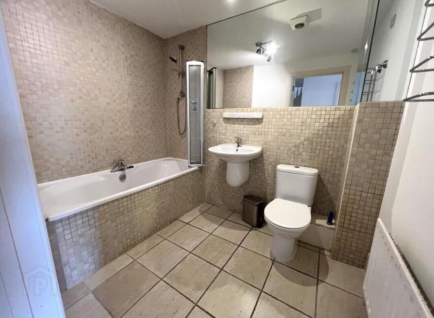 Apt 3, 152 Malone Avenue, Belfast, BT9 6ET