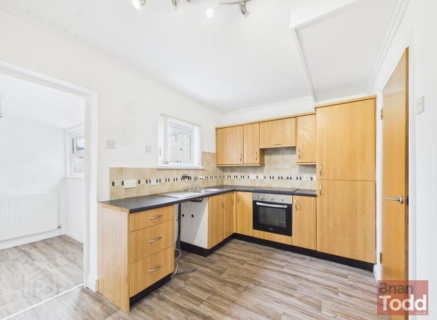 94 Bank Road, Larne, BT40 3AN