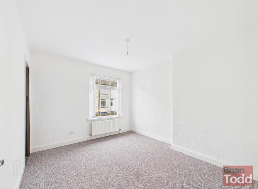 94 Bank Road, Larne, BT40 3AN
