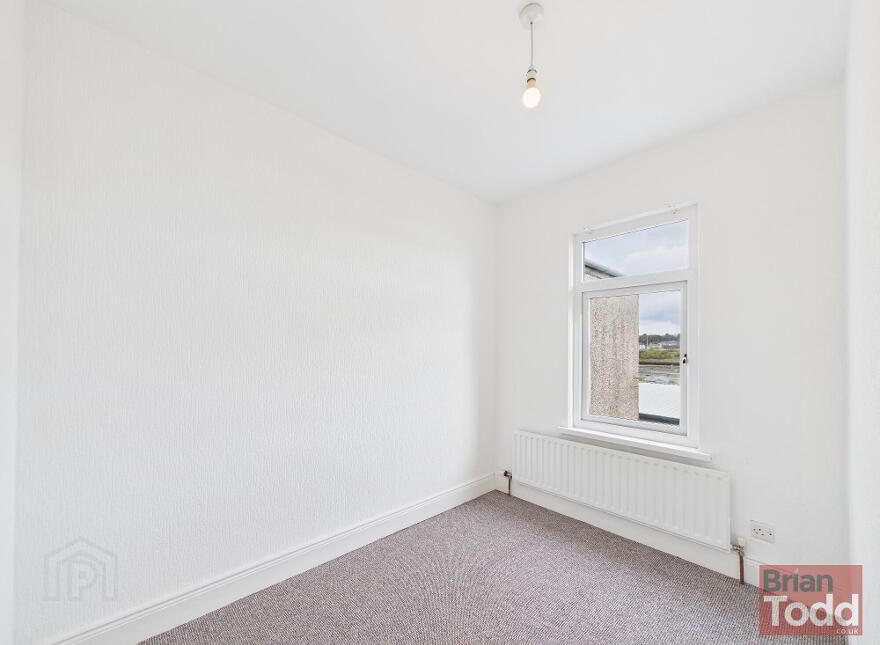 94 Bank Road, Larne, BT40 3AN
