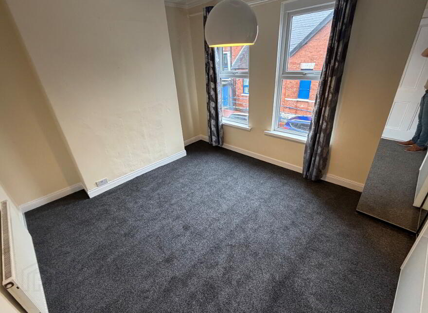 69 Lomond Avenue, Belfast, BT4 3AJ