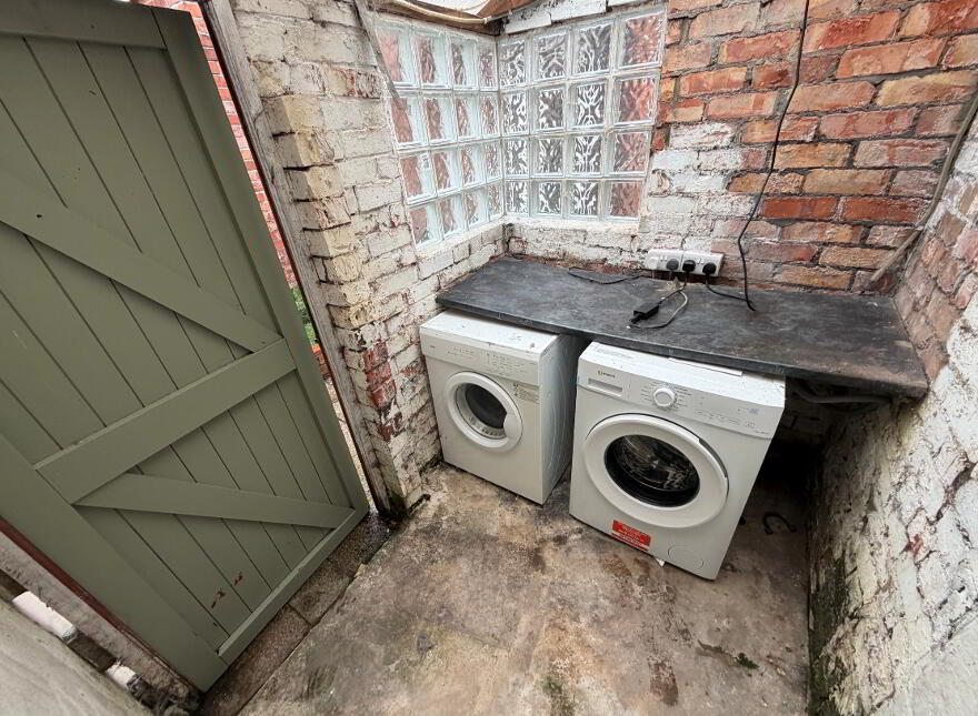 69 Lomond Avenue, Belfast, BT4 3AJ