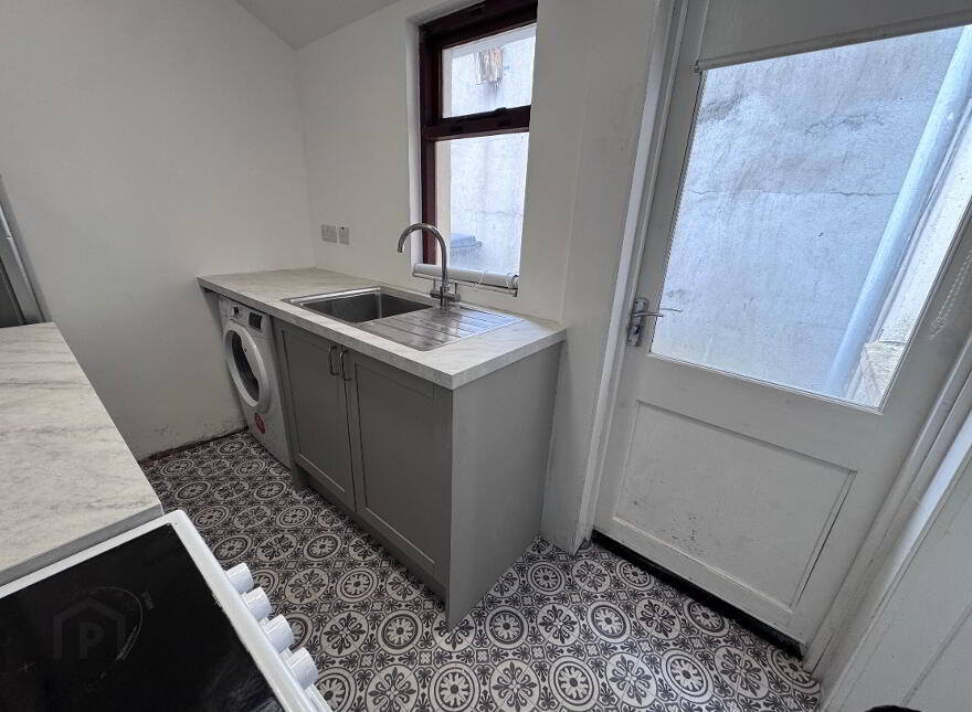 27 Eccles Street, Belfast, BT13 3GS