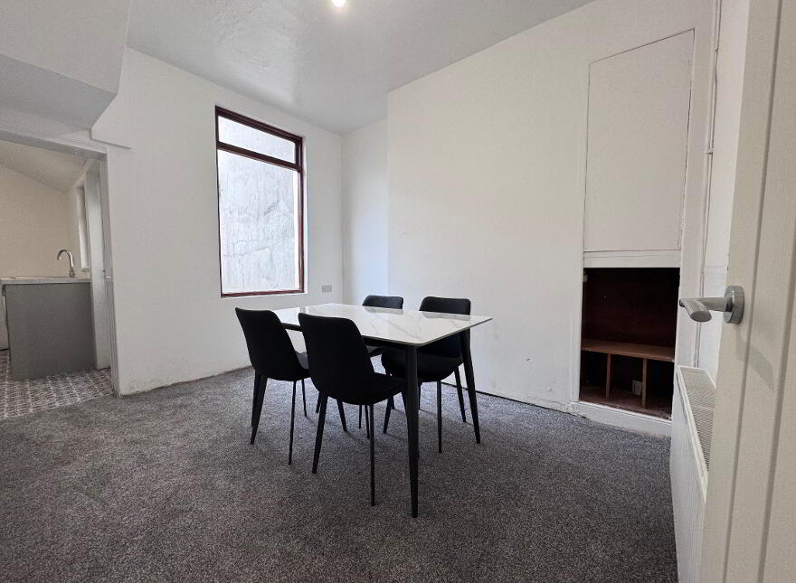 27 Eccles Street, Belfast, BT13 3GS