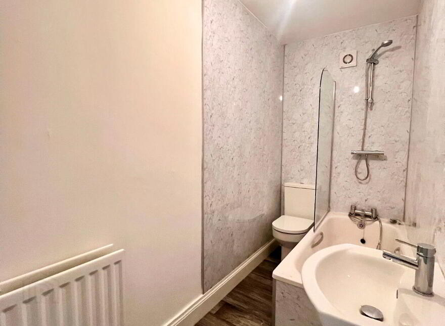 26 Bank Road, Larne, BT40 3AN