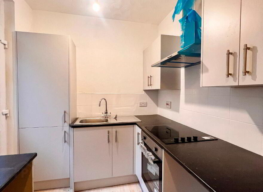 26 Bank Road, Larne, BT40 3AN