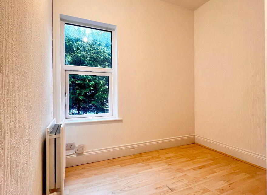 26 Bank Road, Larne, BT40 3AN