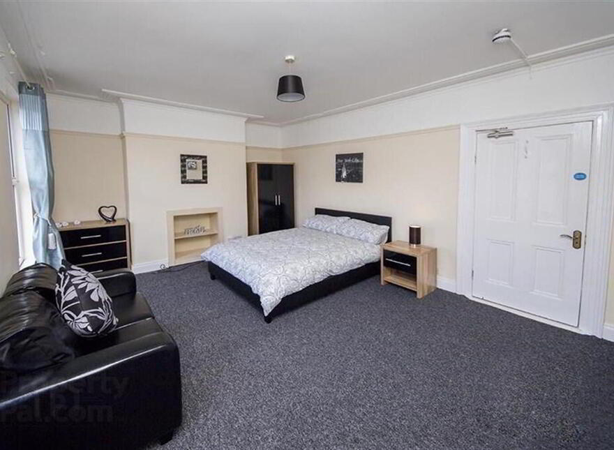Room 3, 4 Candahar Street, Belfast, BT7 3AQ