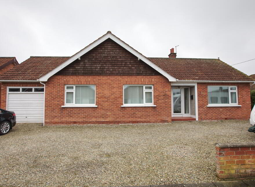 2 Glenariff Park, Bangor, BT20 4UY