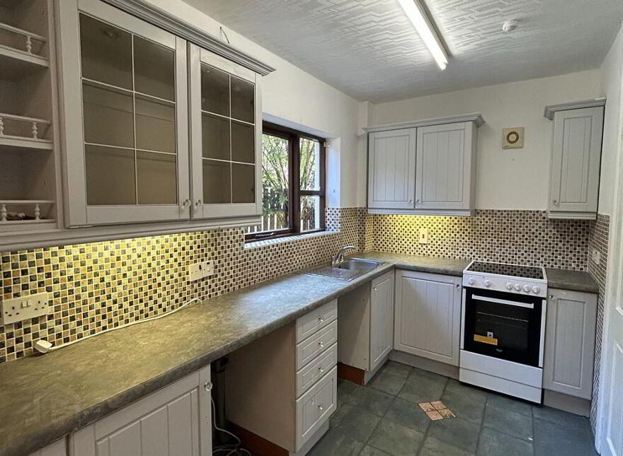 4 Norglen Parade, Belfast, BT11 8DN