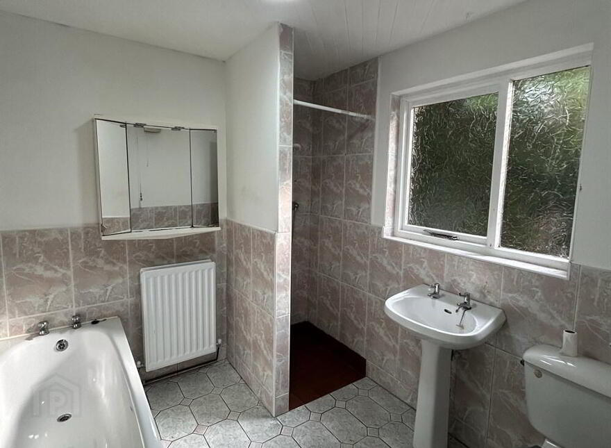 4 Norglen Parade, Belfast, BT11 8DN