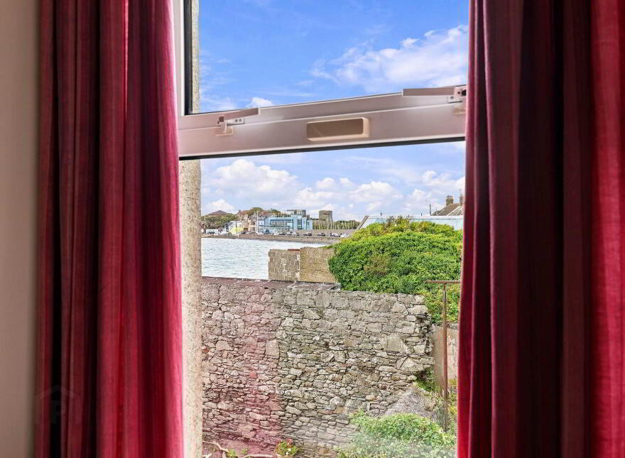 Carriglea, 2 Harbour Road, Skerries, K34DY04