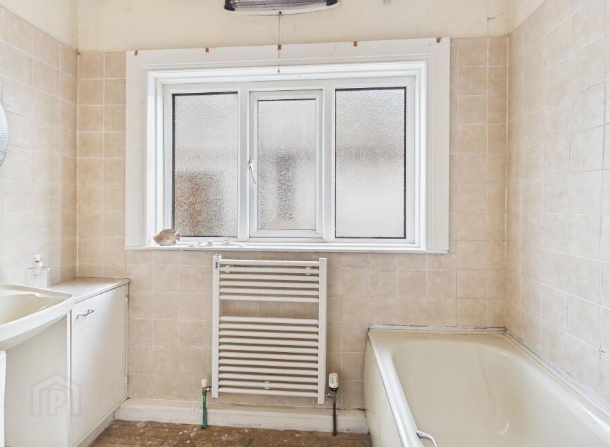 1 Braemar Park, Bangor, BT20 5HZ