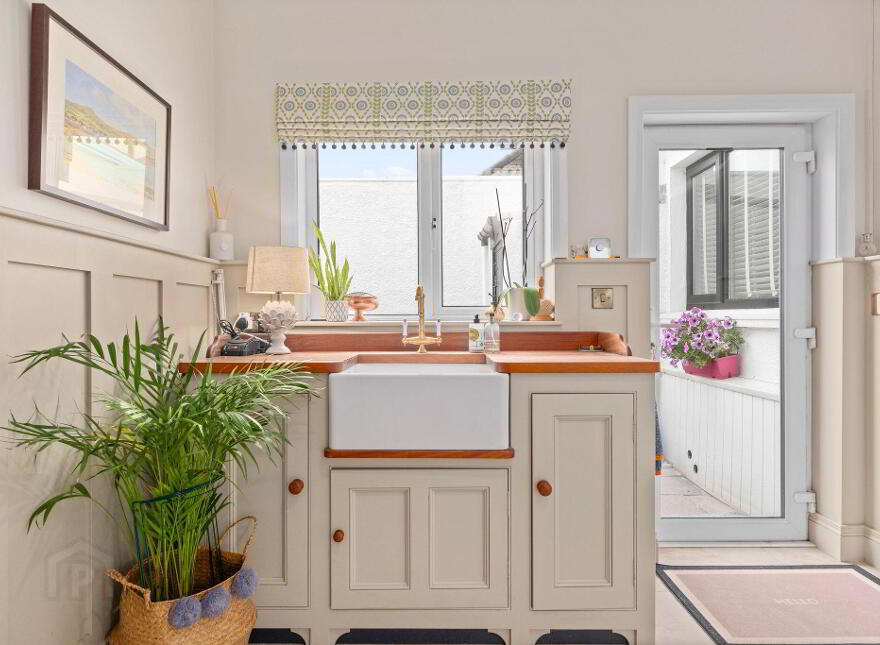 95 Coleraine Road, Portrush, BT56 8HN