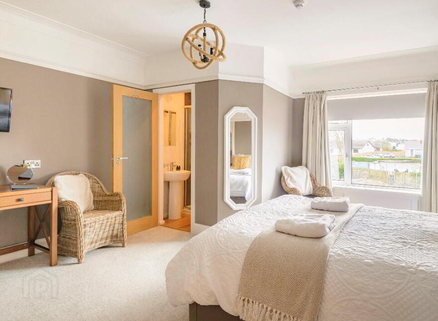 95 Coleraine Road, Portrush, BT56 8HN