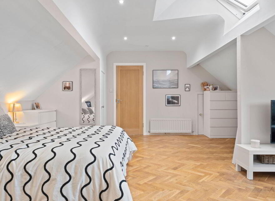95 Coleraine Road, Portrush, BT56 8HN