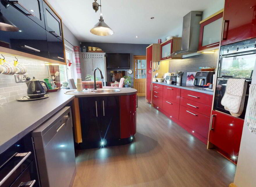 11 Crest Road, Enniskillen, BT74 6JJ