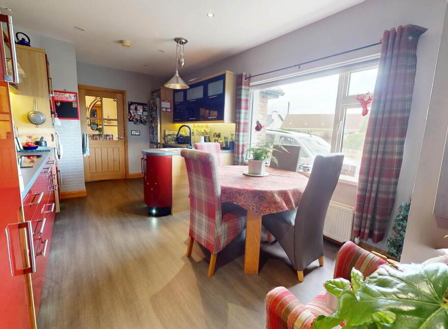 11 Crest Road, Enniskillen, BT74 6JJ