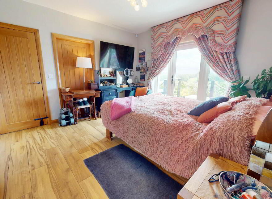 11 Crest Road, Enniskillen, BT74 6JJ