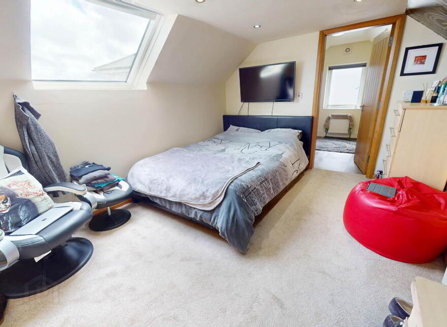 11 Crest Road, Enniskillen, BT74 6JJ