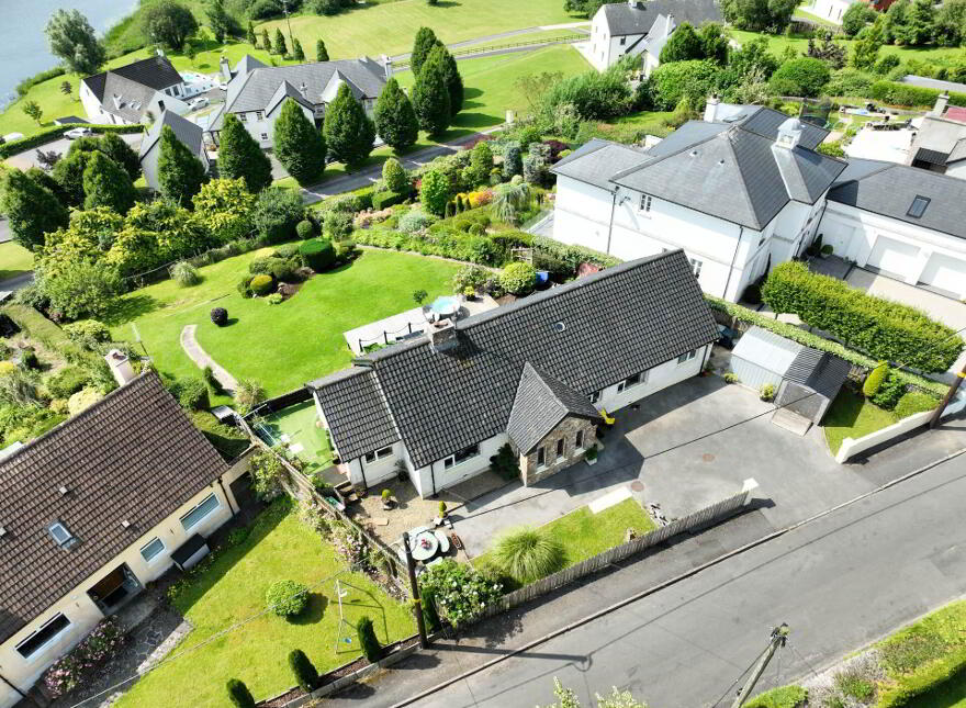 11 Crest Road, Enniskillen, BT74 6JJ
