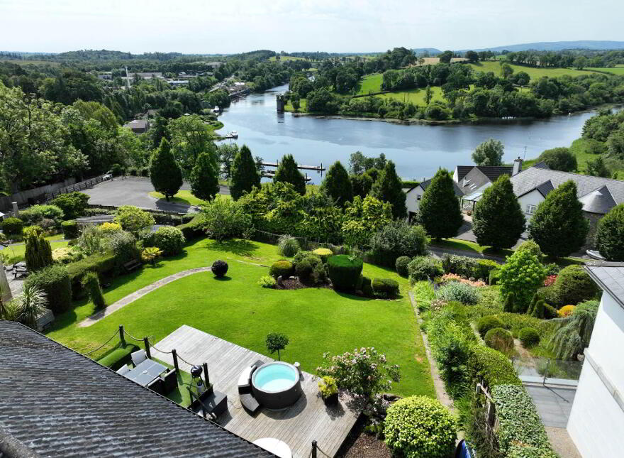 11 Crest Road, Enniskillen, BT74 6JJ