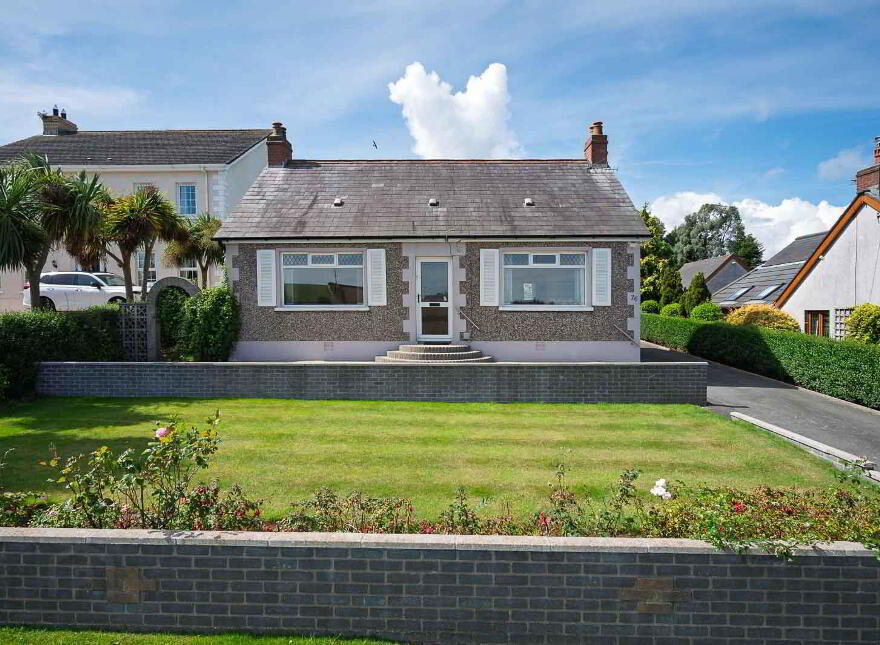 76 Ballymoney Road, Holywood, BT18 0JJ