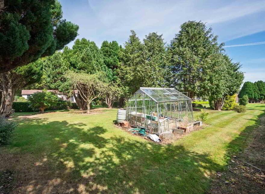 76 Ballymoney Road, Holywood, BT18 0JJ