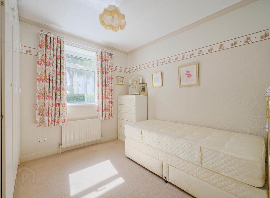 76 Ballymoney Road, Holywood, BT18 0JJ