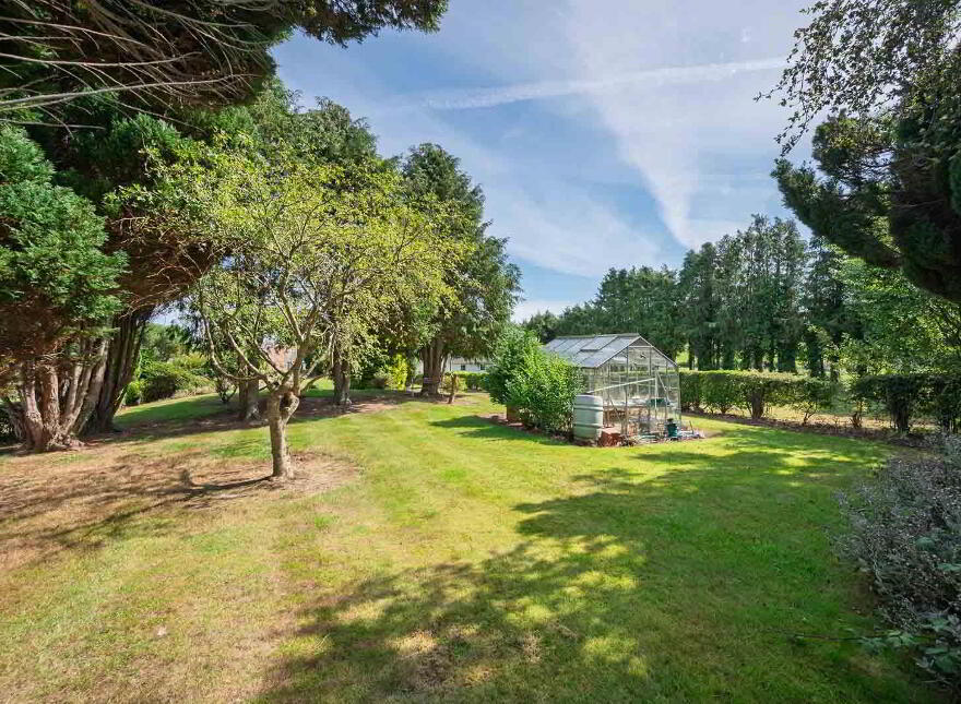 76 Ballymoney Road, Holywood, BT18 0JJ