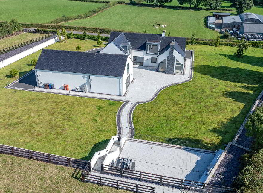 50 Donaghaguy Road, Warrenpoint, Newry, BT34 3PR