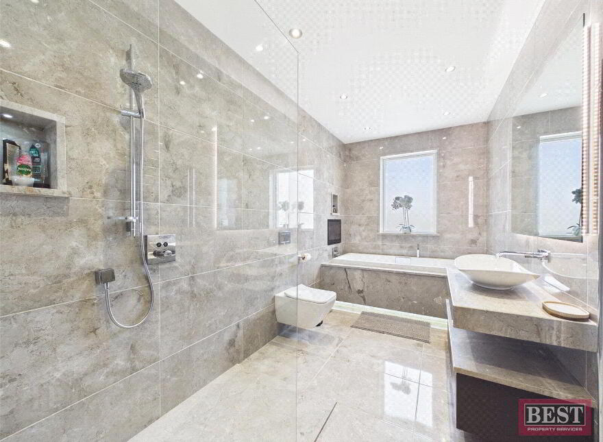 50 Donaghaguy Road, Warrenpoint, Newry, BT34 3PR