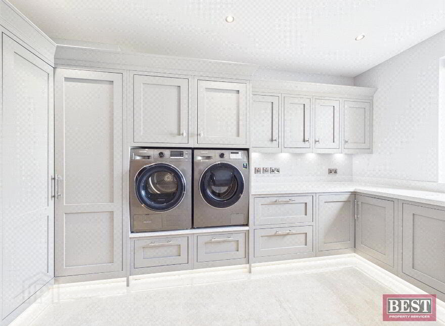 50 Donaghaguy Road, Warrenpoint, Newry, BT34 3PR