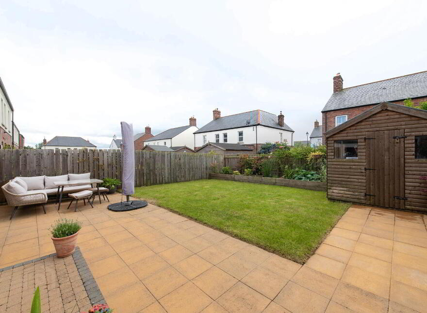 31 Hartley Hall Green, Greenisland, Carrickfergus, BT38 8FU