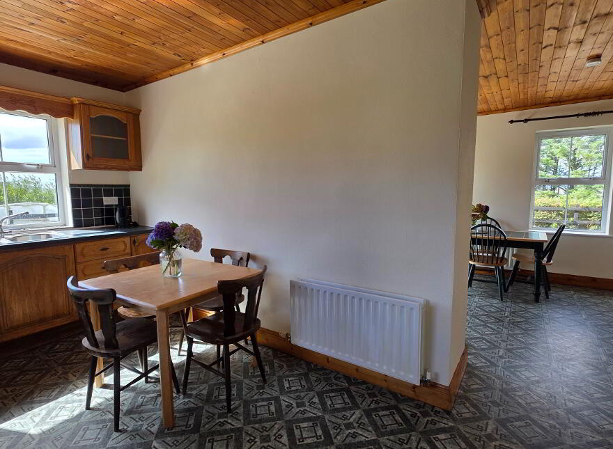 Arderawinny, Schull, P81PC82