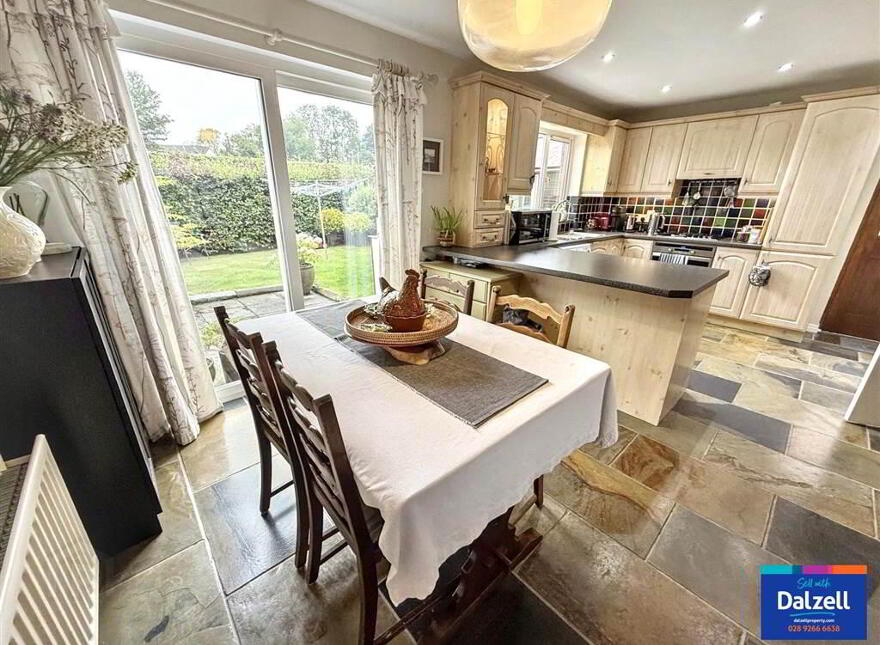 30 Ashcroft Close, Lower Ballinderry, Lisburn, BT28 2AZ