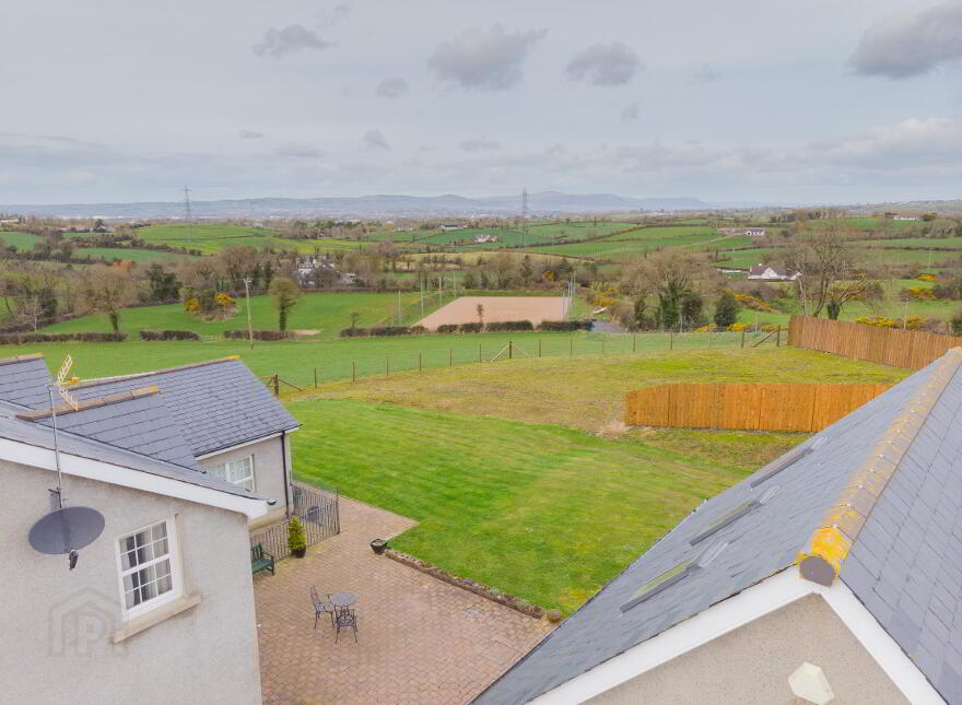 44 Ballyworfy Road, Hillsborough, BT26 6LR