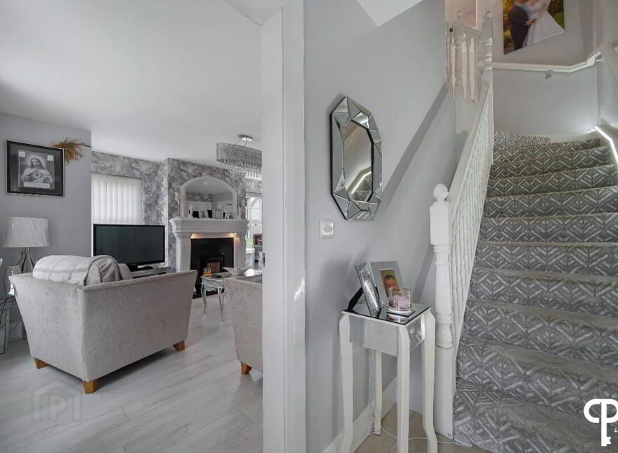 27 Victoria Meadows, Magheramason, Londonderry, BT47 2TX