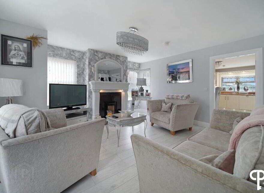 27 Victoria Meadows, Magheramason, Londonderry, BT47 2TX