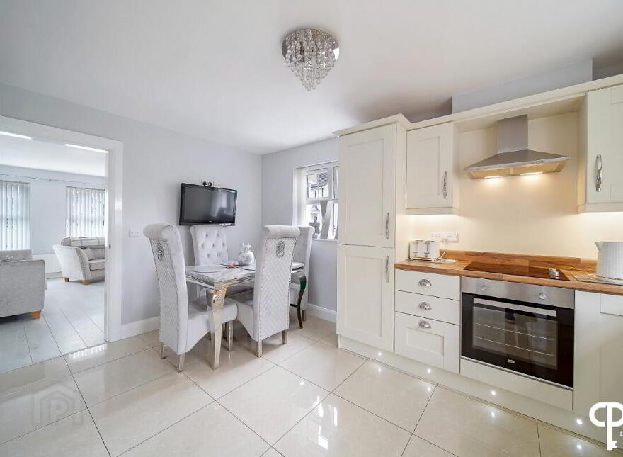 27 Victoria Meadows, Magheramason, Londonderry, BT47 2TX