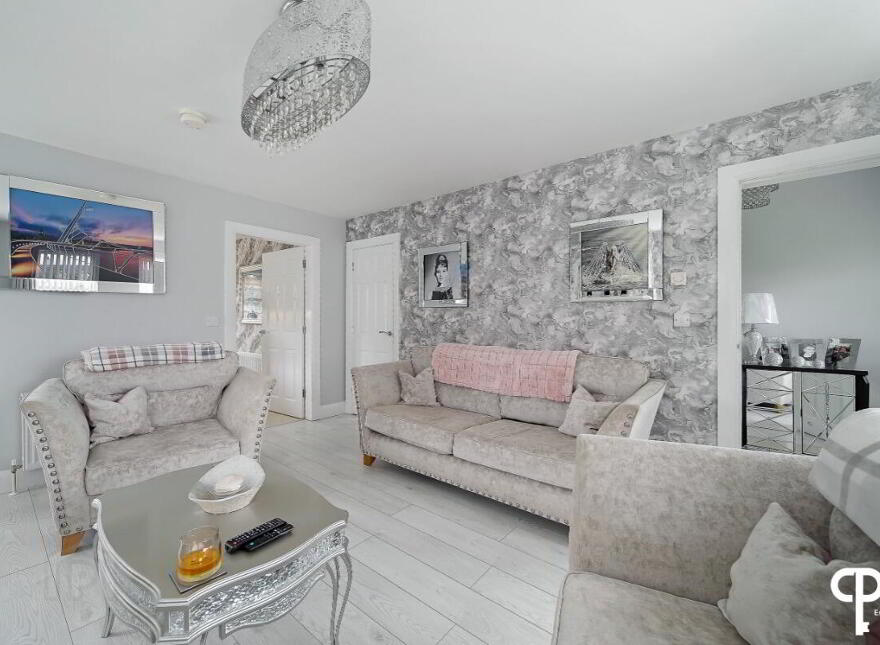 27 Victoria Meadows, Magheramason, Londonderry, BT47 2TX