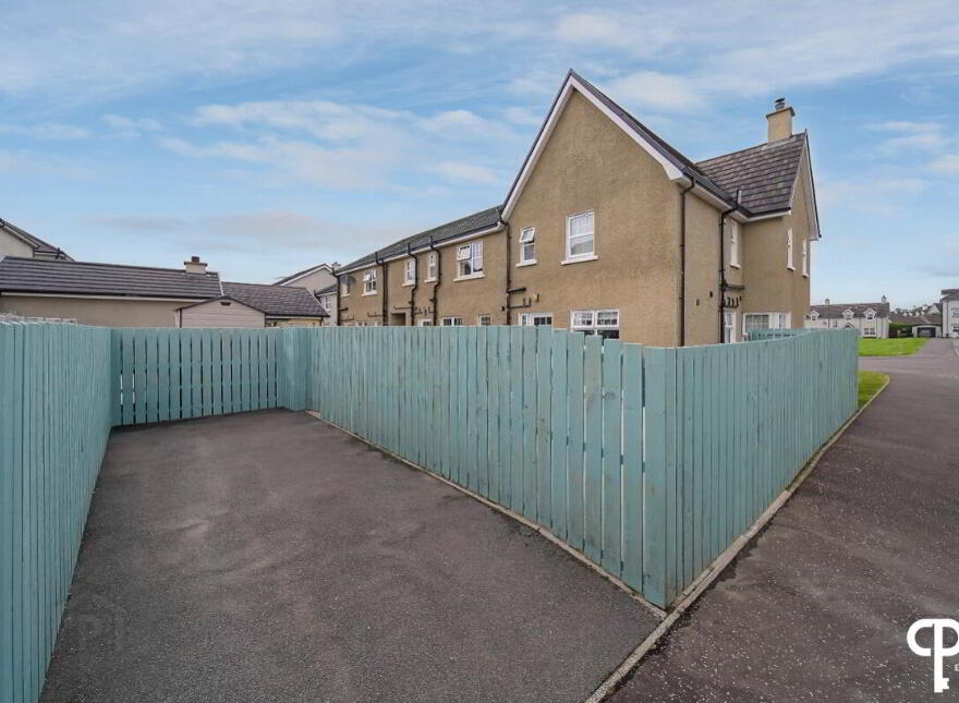 27 Victoria Meadows, Magheramason, Londonderry, BT47 2TX