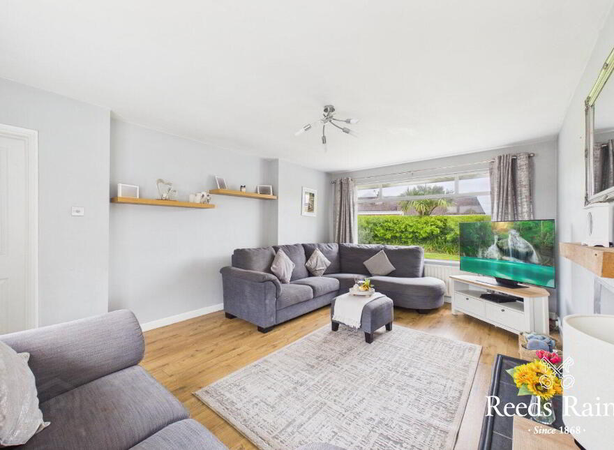 8 Craigowen Road, Carrickfergus, BT38 7NE