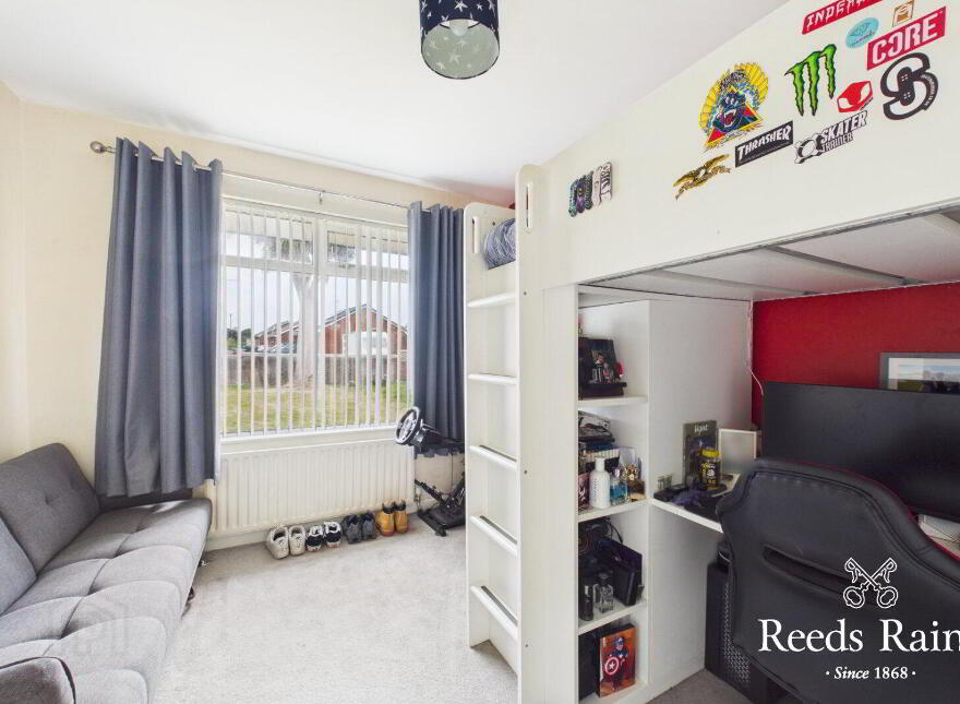 8 Craigowen Road, Carrickfergus, BT38 7NE