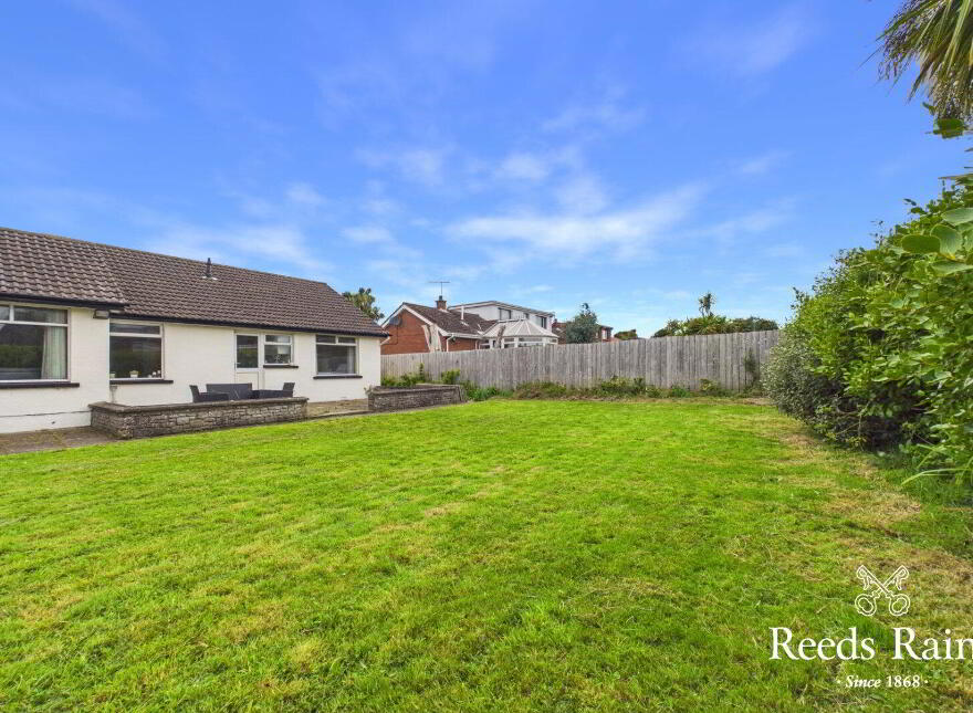 8 Craigowen Road, Carrickfergus, BT38 7NE